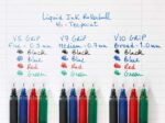 Pilot Boligrafo de Tinta Liquida Hi-Tecpoint V5 Grip - Punta Fina de Aguja 0.5mm - Trazo 0.3mm - Color Azul - Imagen 2