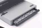 GBC Encuadernadora de Canutillo Combbind C150Pro - Perforacion A4 - Encuadernacion Hasta 450 Hojas - Estructura de Aluminio Resistente - Color Blanco - Imagen 4