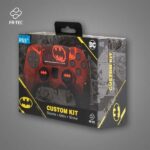 FR-TEC Pack Oficial de Batman Funda de Silicona + Grips para Joysticks para Dualsense - Diseño Inspirado en Comics - Sticker para el Touchpad - Color Rojo - Imagen 3