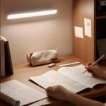 Xiaomi Xiaomi Magnetic Reading Light Lampara Multifuncion Magnetica 150lm - Temperatura del Color 4000K - Autonomia hasta 4.5horas - Incluye Base Adhesiva con Acoplamiento Magnetico - Color Blanco - Imagen 4