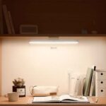 Xiaomi Xiaomi Magnetic Reading Light Lampara Multifuncion Magnetica 150lm - Temperatura del Color 4000K - Autonomia hasta 4.5horas - Incluye Base Adhesiva con Acoplamiento Magnetico - Color Blanco - Imagen 5